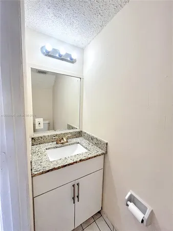 $2,200 | 5575 West 26th Court, Unit 203, Hialeah, FL 33016