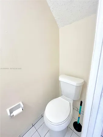 $2,200 | 5575 West 26th Court, Unit 203, Hialeah, FL 33016