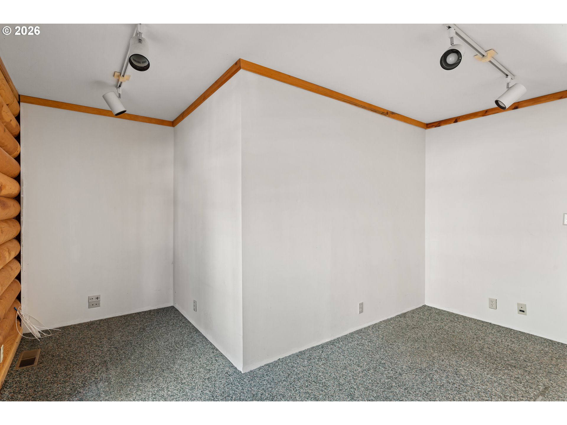 453 Glendon Road Cave Junction, OR 97523 - Photo 19 of 48