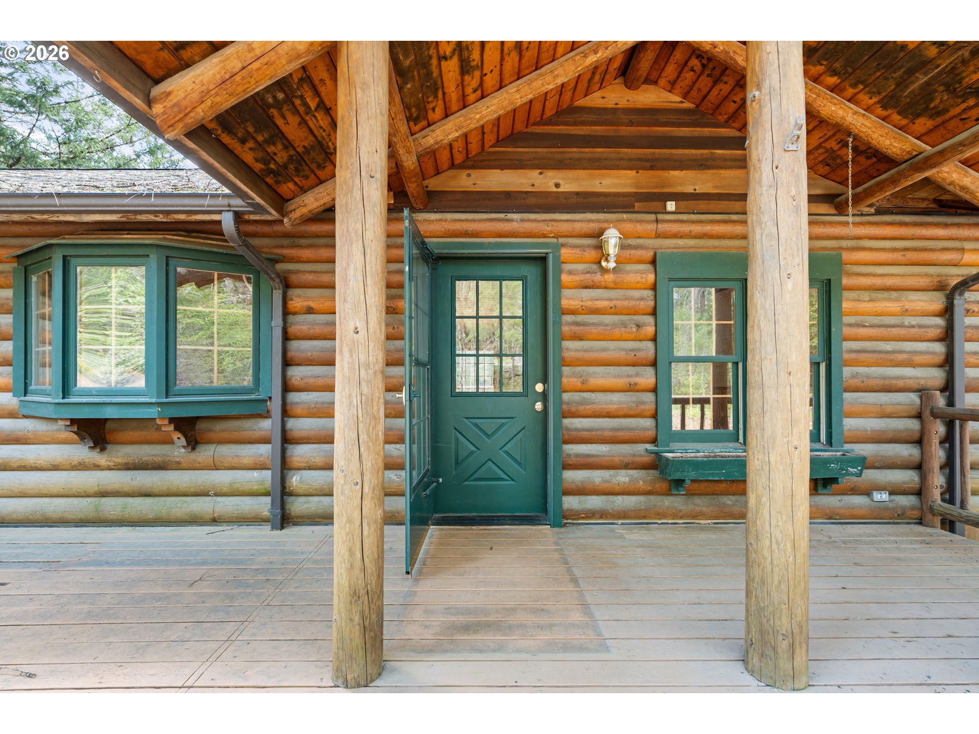 453 Glendon Road Cave Junction, OR 97523 - Photo 2 of 48