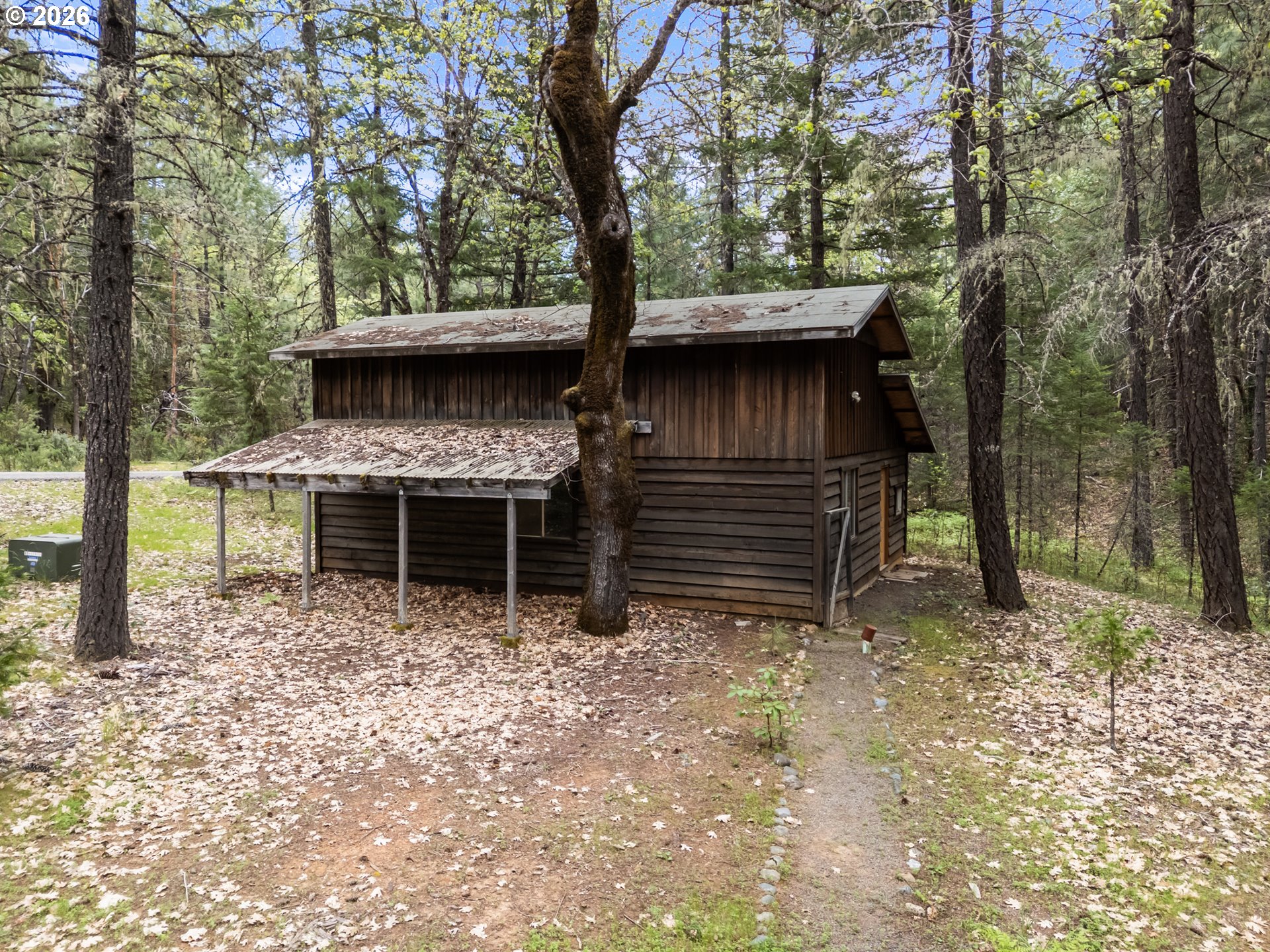 453 Glendon Road Cave Junction, OR 97523 - Photo 27 of 48