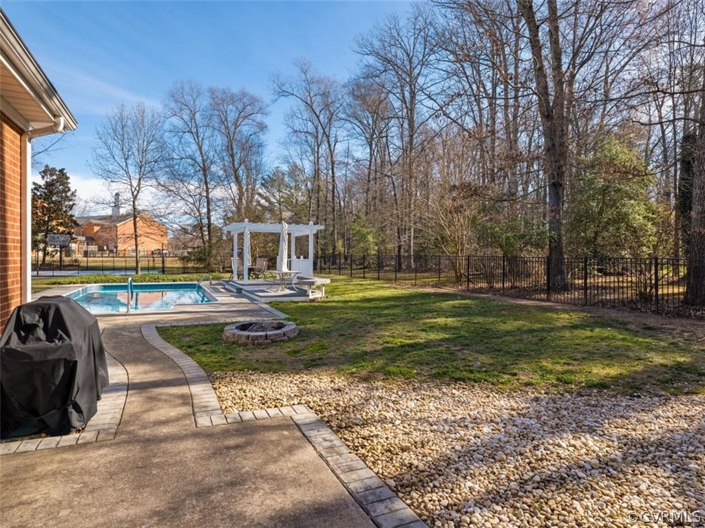 13620 Kingsmill Road Midlothian, VA 23113 - Photo 40 of 50 Gallery Image 40