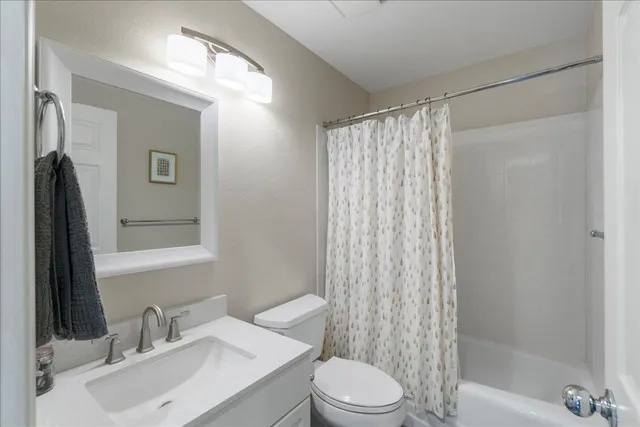 $1,298,000 | 3950 Kalai Waa Street, Unit W201, Kihei, HI 96753