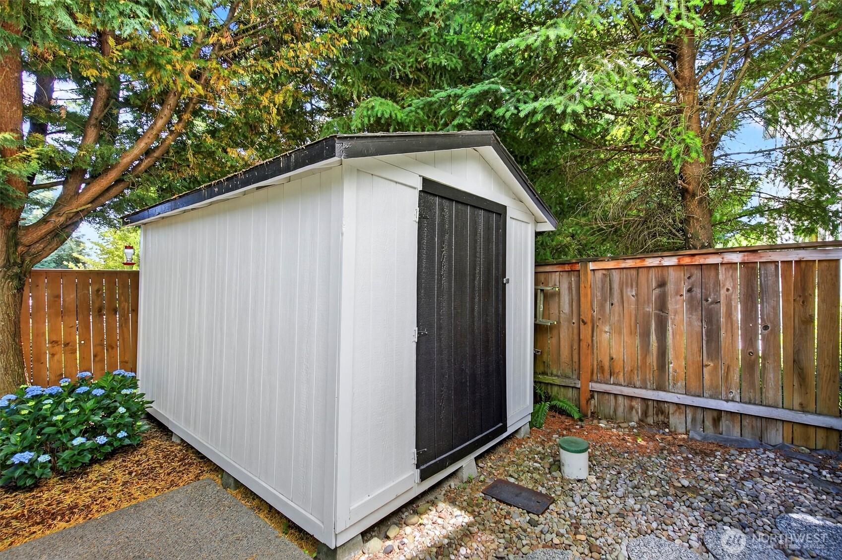 16715 Northeast 5th Street Vancouver, WA 98684 - Photo 28 of 34 a backyard of a house
