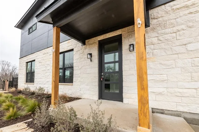 $2,800 | 110 Clark Lane, Unit 110, Stephenville, TX 76401