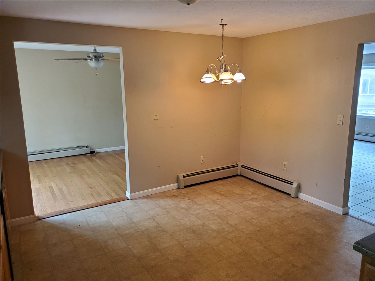 630 Hackett Hill Road Manchester, NH 03102 - Photo 11 of 15