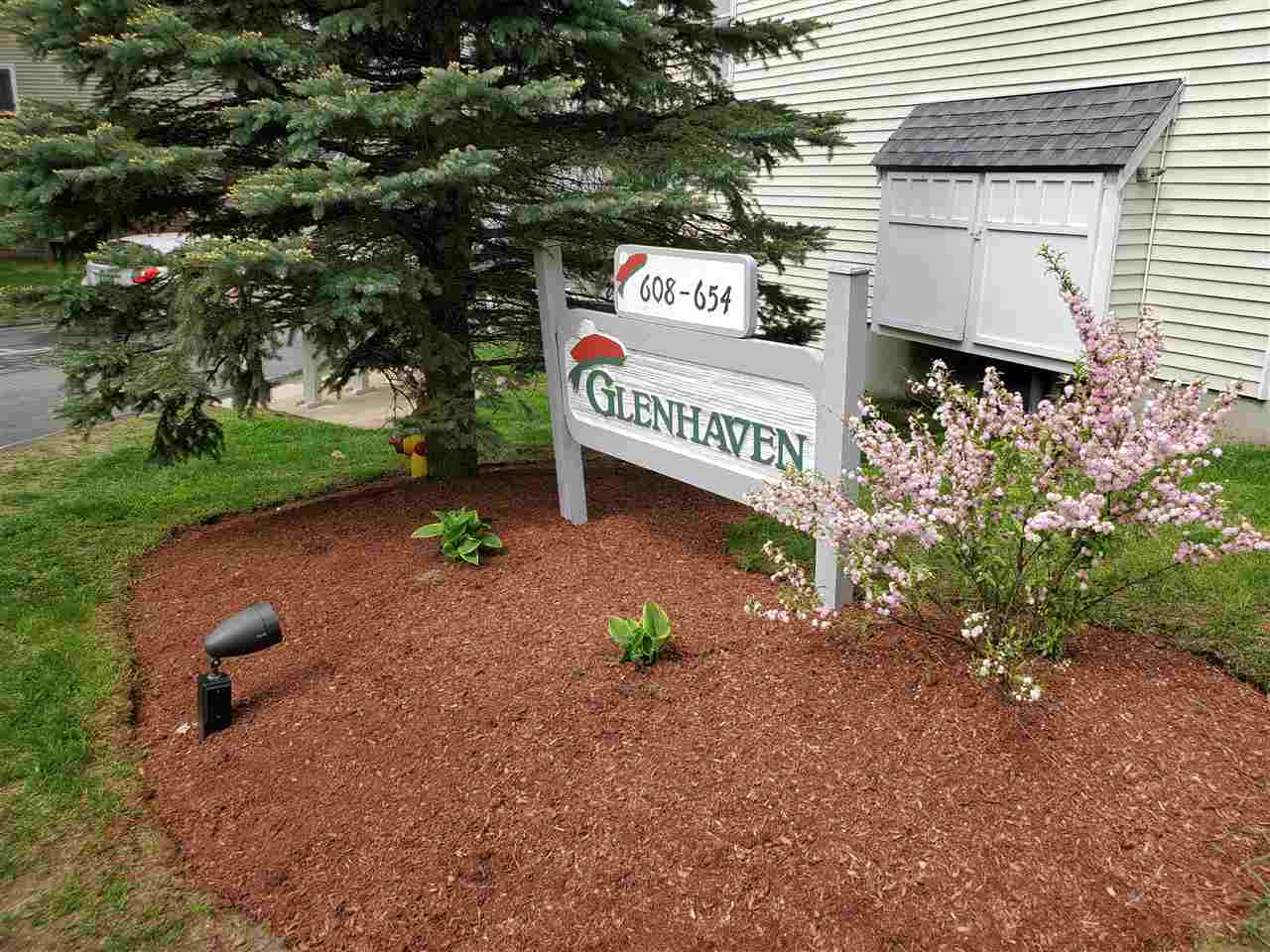 630 Hackett Hill Road Manchester, NH 03102 - Photo 15 of 15