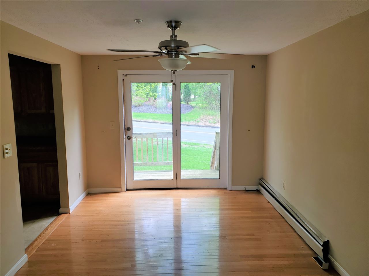 630 Hackett Hill Road Manchester, NH 03102 - Photo 9 of 15