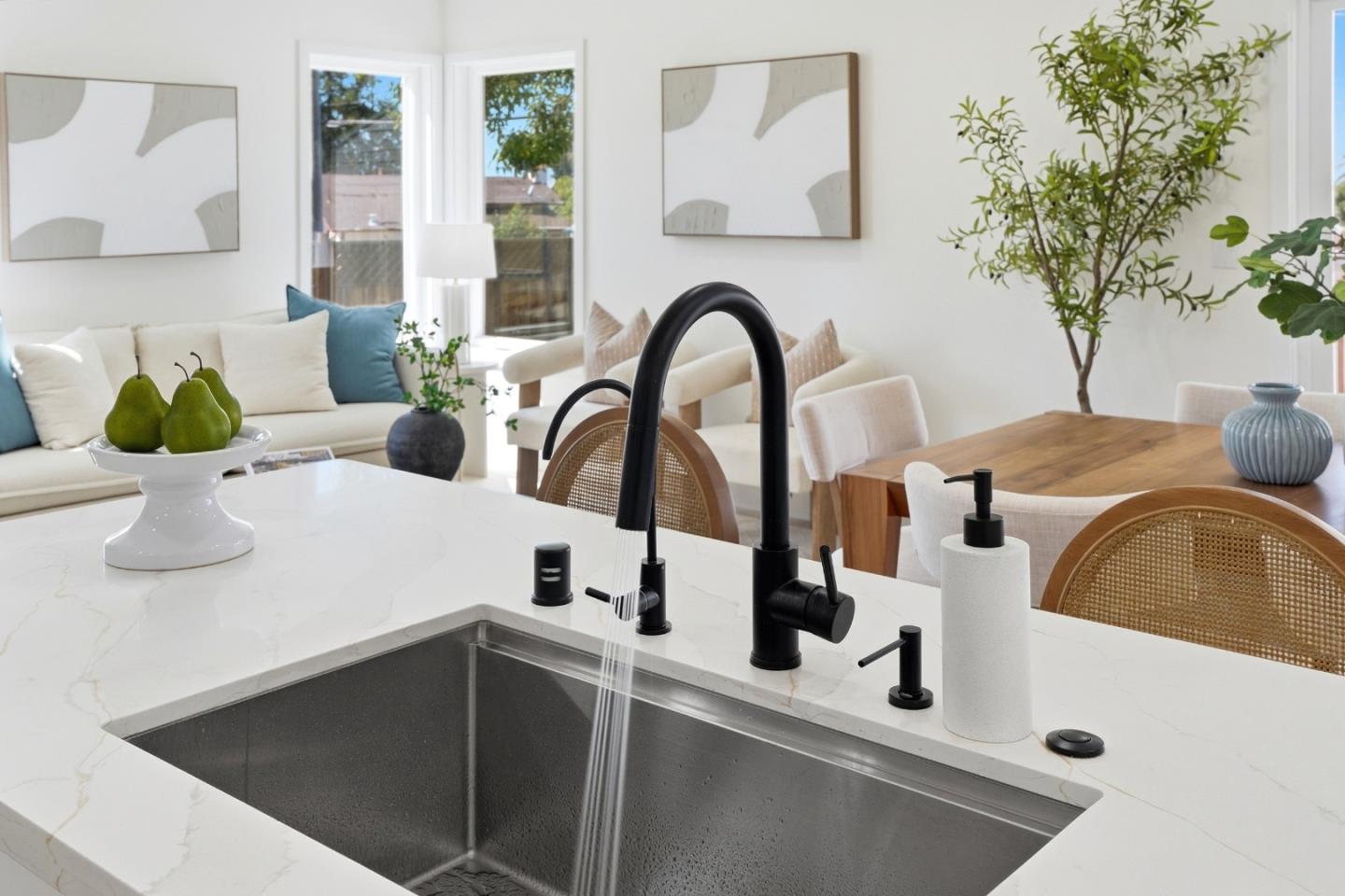 16972 Rolando Avenue Castro Valley, CA 94546 - Photo 17 of 71 Gallery Image 17