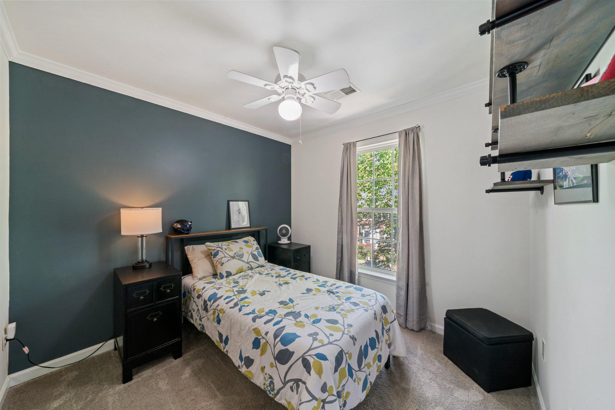 13916 Lullaby Road Germantown, MD 20874 - Photo 26 of 45 Third bedroom on upper level.