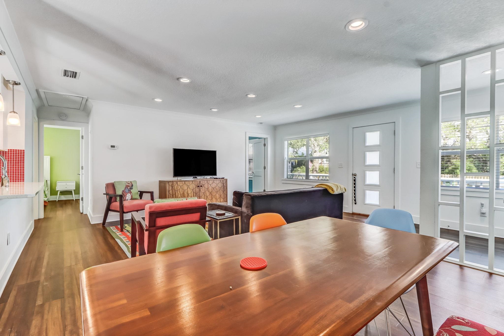 28 Atlantic Avenue St. Augustine, FL 32084 - Photo 6 of 23 a living room with furniture and a flat screen tv