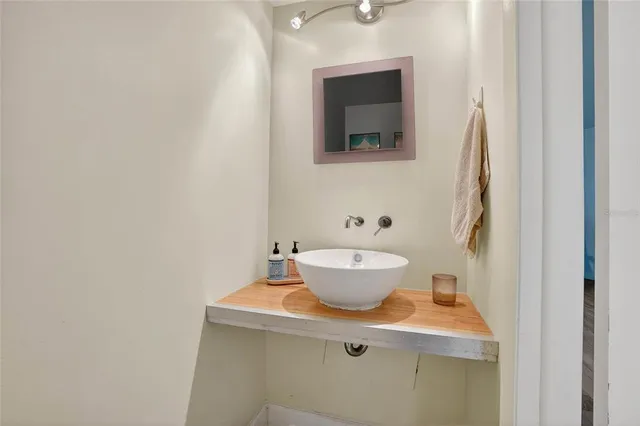 $375,000 | 15 Turner Street, Unit 6, Clearwater, FL 33756