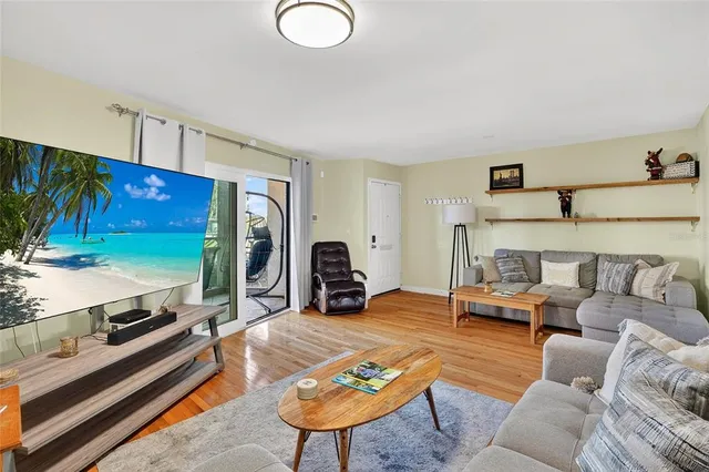 $375,000 | 15 Turner Street, Unit 6, Clearwater, FL 33756