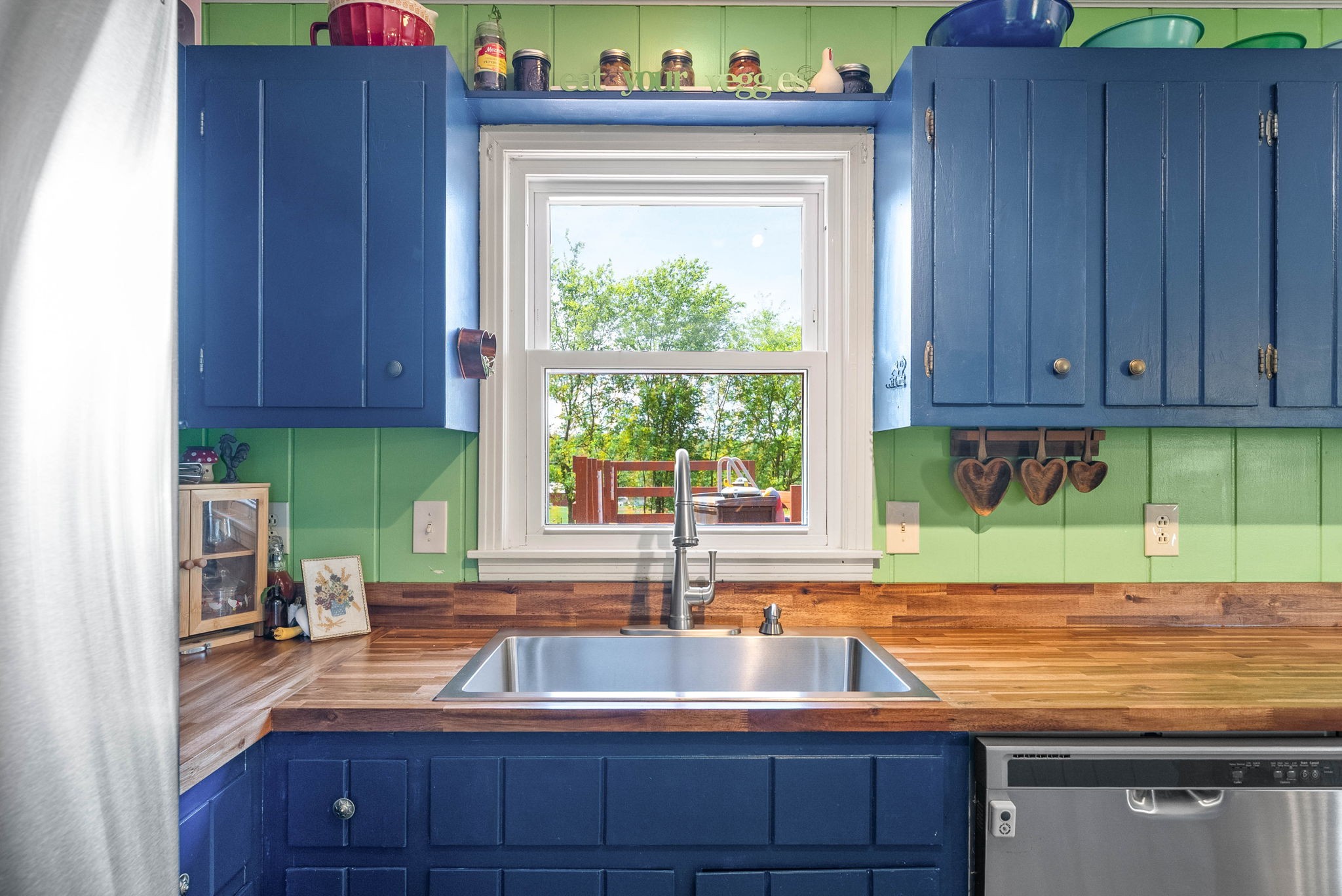 558 Bumpus Road Cunningham, TN 37052 - Photo 18 of 64 a kitchen with a sink and a window