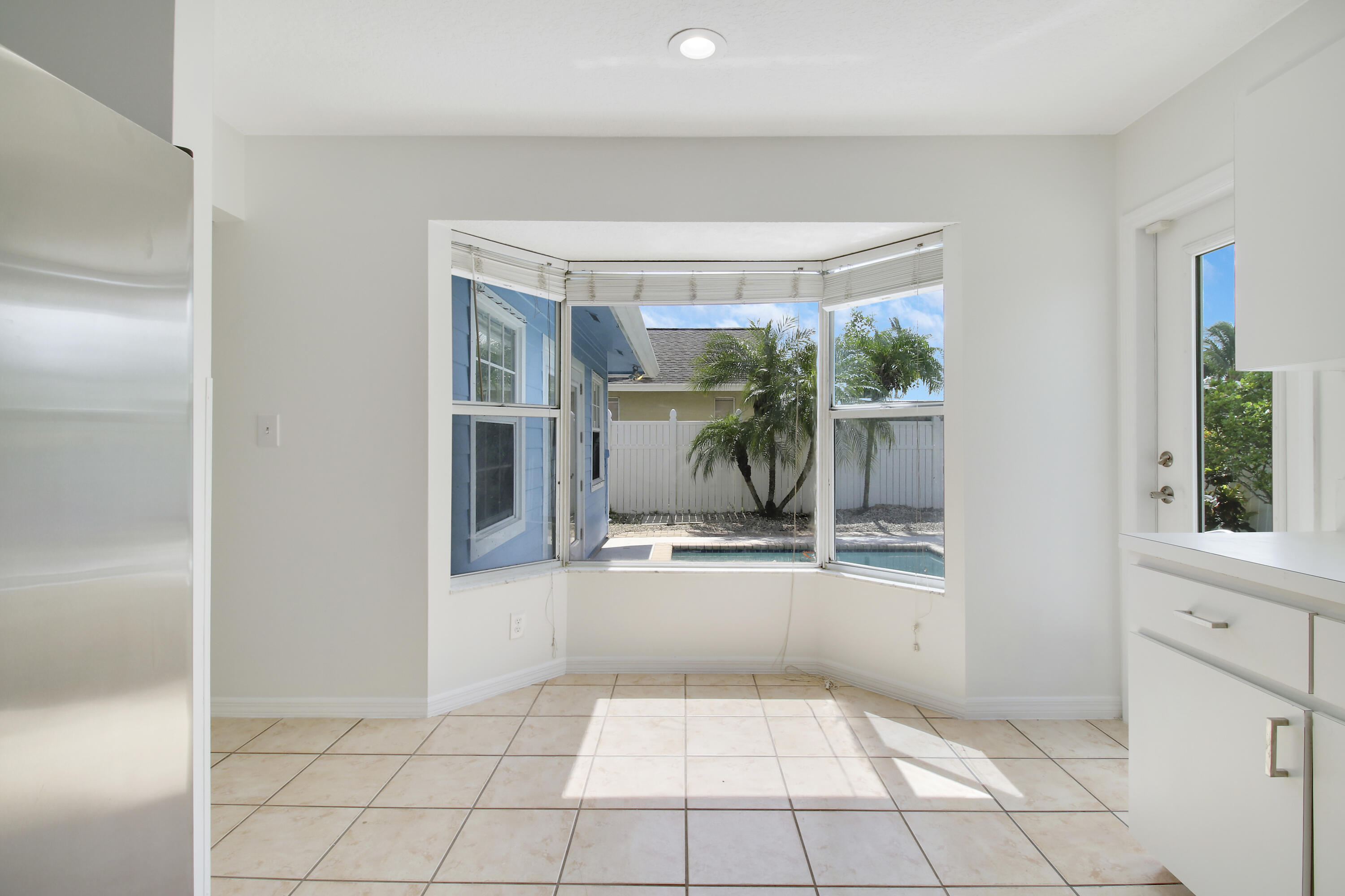 6118 Barbara Street Jupiter, FL 33458 - Photo 13 of 30 House-11