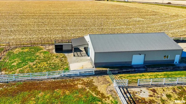 $460,000 | 17297 Highway 92, Columbus Junction, IA 52738