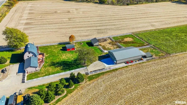 $460,000 | 17297 Highway 92, Columbus Junction, IA 52738