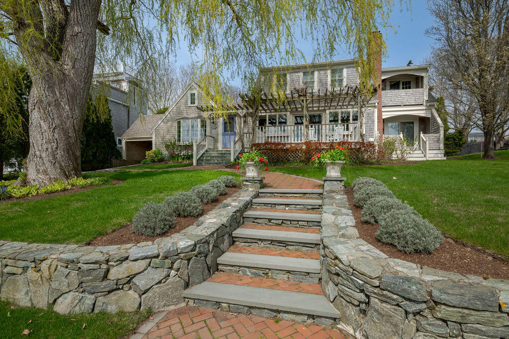 39 Bay Shore Road Hyannis, MA 02601 - Photo 3 of 63 39_Bay_Shore-13