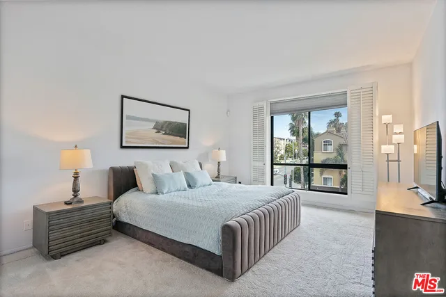 $5,195 | 2175 South Beverly Glen Boulevard, Unit 403, Los Angeles, CA 90025