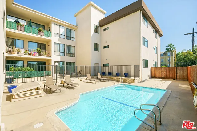 $5,195 | 2175 South Beverly Glen Boulevard, Unit 403, Los Angeles, CA 90025