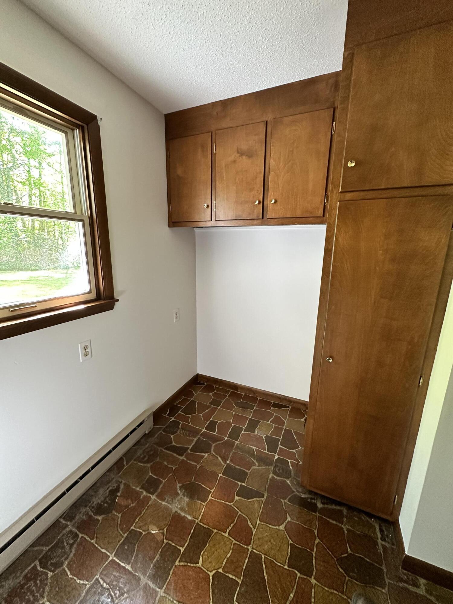 193 Jackson Hill Road Minot, ME 04258 - Photo 21 of 62 Laundry Area
