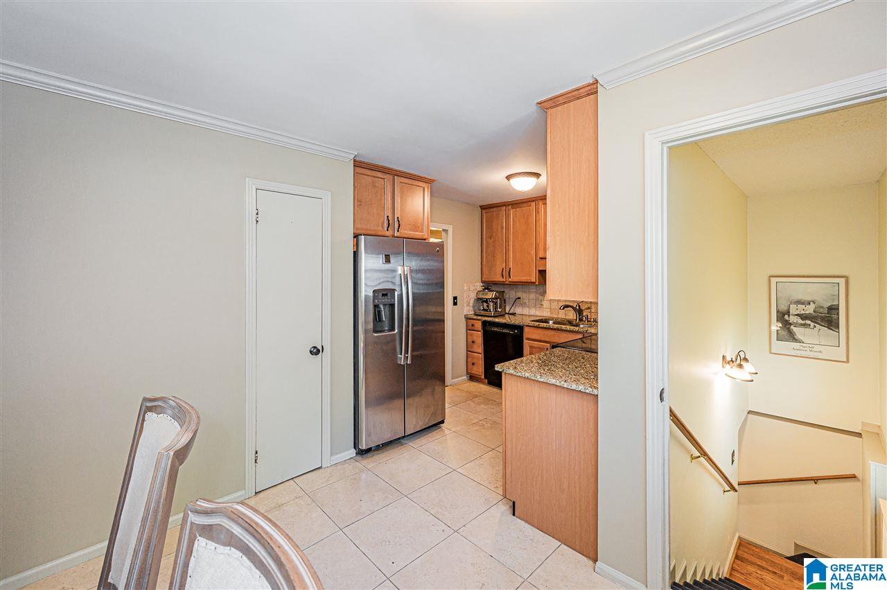 706 Forrest Drive Birmingham, AL 35209 - Photo 9 of 47