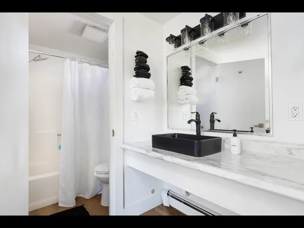 $1,900,000 | 710 West Ludington Avenue, Ludington, MI 49431