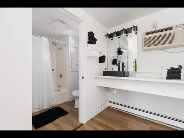 $1,900,000 | 710 West Ludington Avenue, Ludington, MI 49431