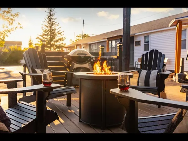 $1,900,000 | 710 West Ludington Avenue, Ludington, MI 49431