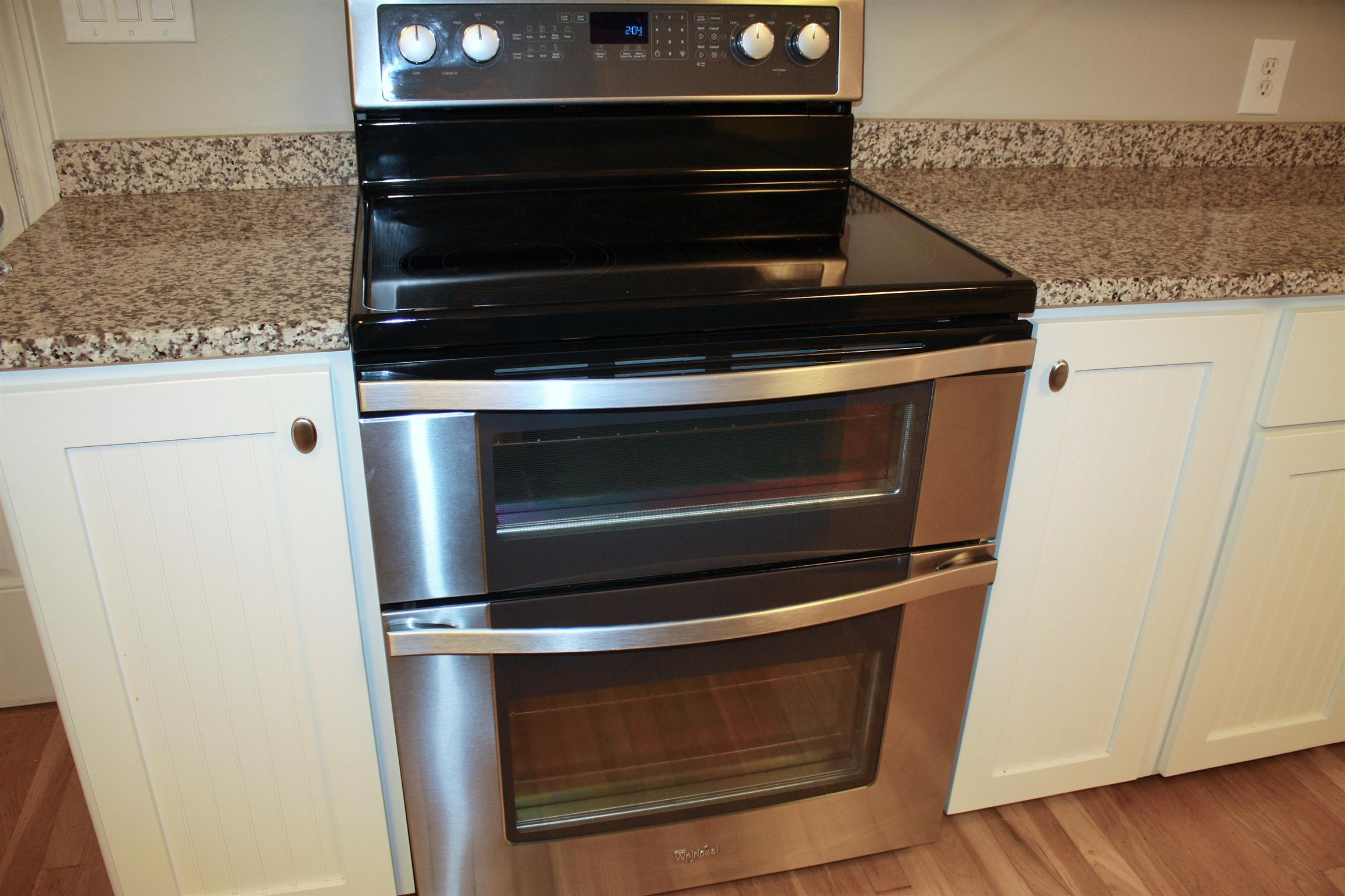 306 Lee Road Dickson, TN 37055 - Photo 21 of 29 Double oven