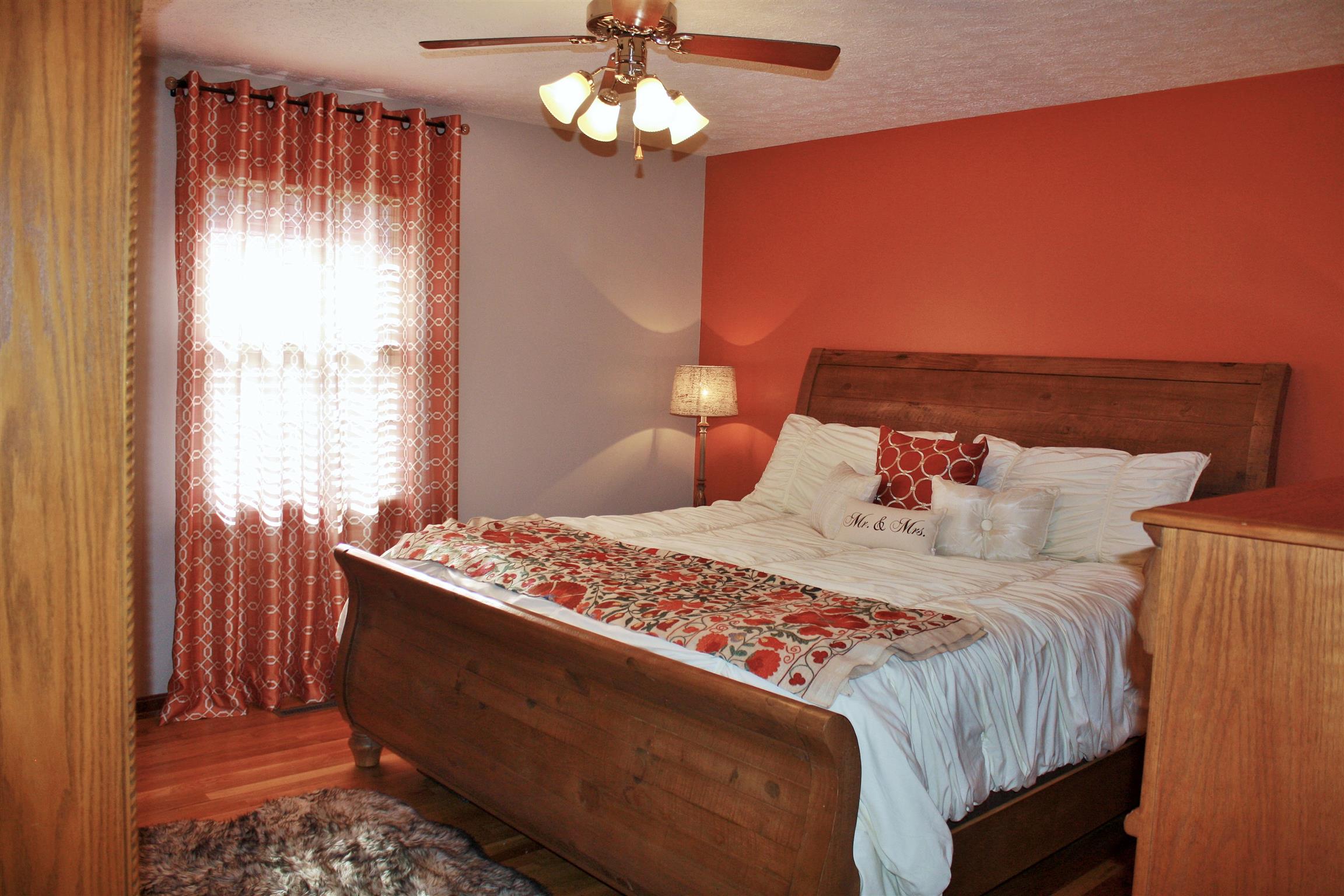 306 Lee Road Dickson, TN 37055 - Photo 22 of 29 Master bedroom with bath