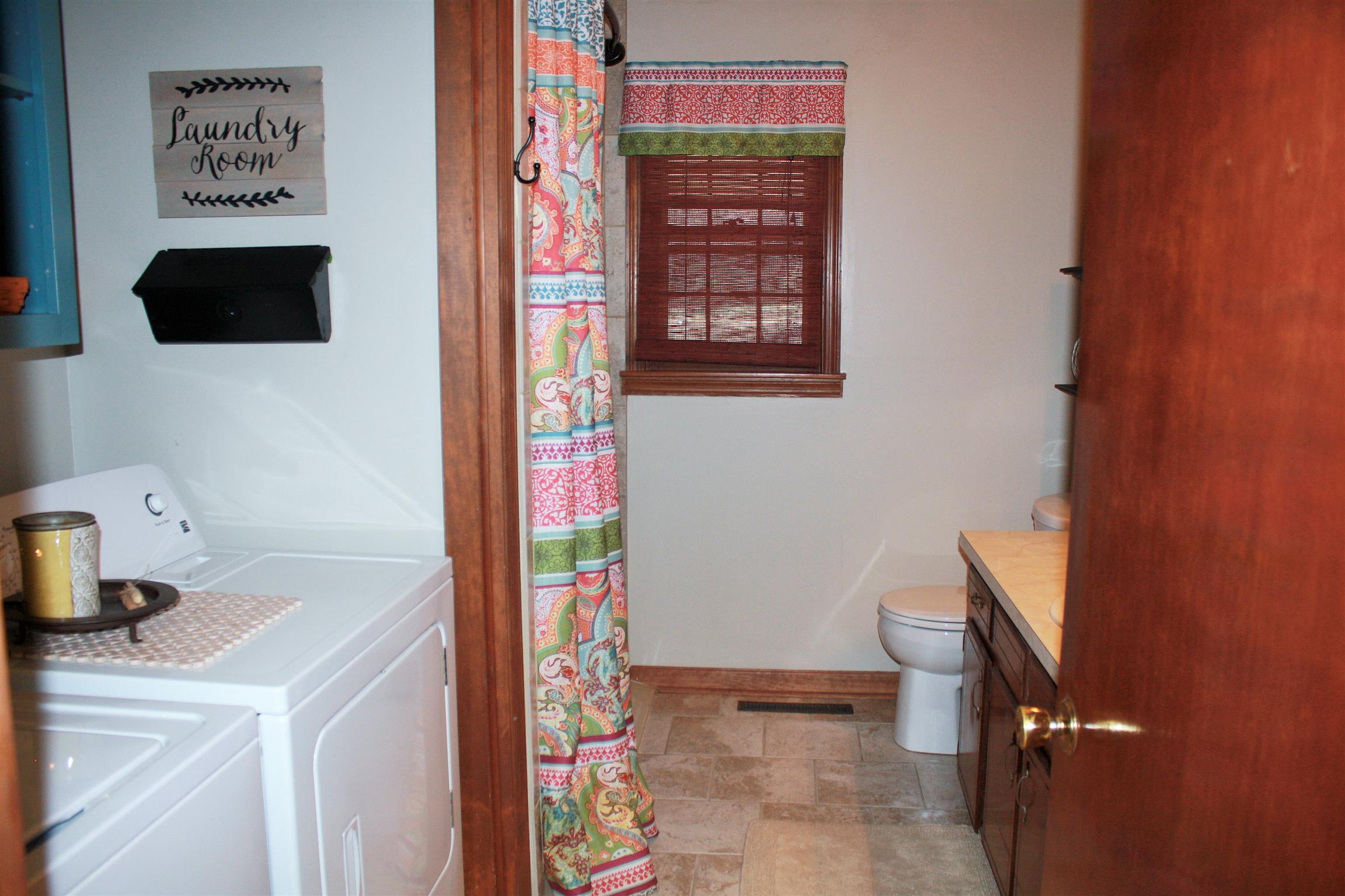 306 Lee Road Dickson, TN 37055 - Photo 26 of 29 Guest bath with laundry