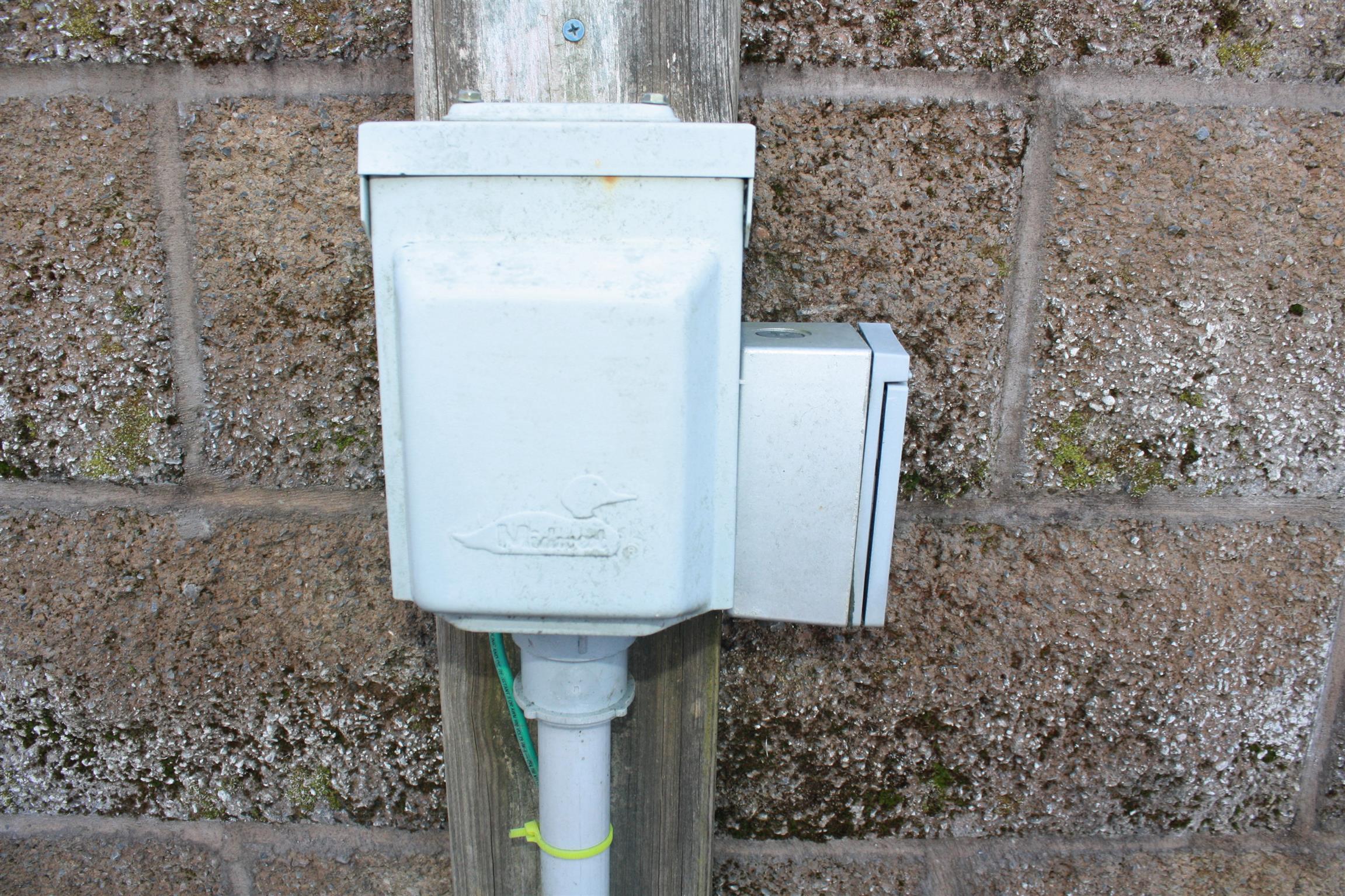 306 Lee Road Dickson, TN 37055 - Photo 7 of 29 30-50 amp service