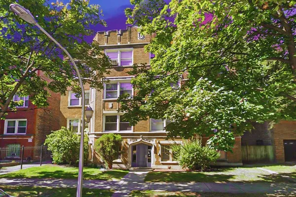 $90,000 | 8012 South Essex Avenue, Unit 3S, Chicago, IL 60617