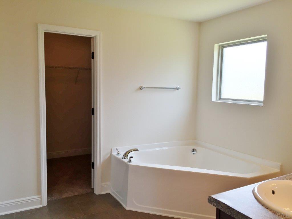 5666 Cane Syrup Circle Pace, FL 32571 - Photo 21 of 44 Gallery Image 21