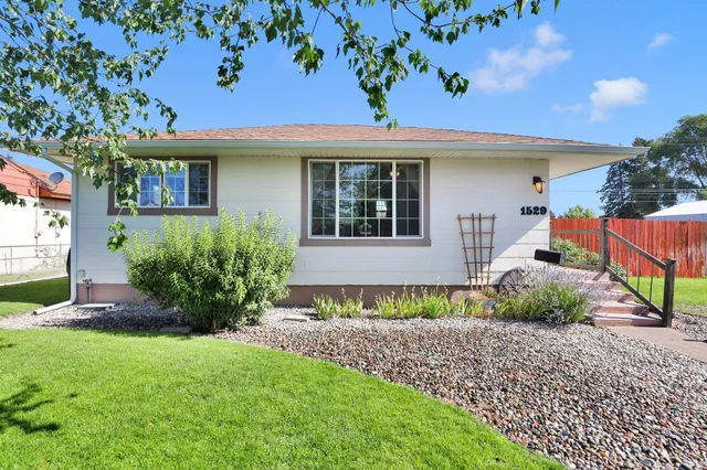 $330,000 | 1529 East Bismark Avenue, Spokane, WA 99208