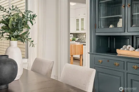 $1,999,000 | 4004 Washington Avenue, Seattle, WA 98199