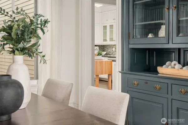 $1,999,000 | 4004 Washington Avenue, Seattle, WA 98199