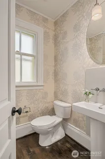 $1,999,000 | 4004 Washington Avenue, Seattle, WA 98199