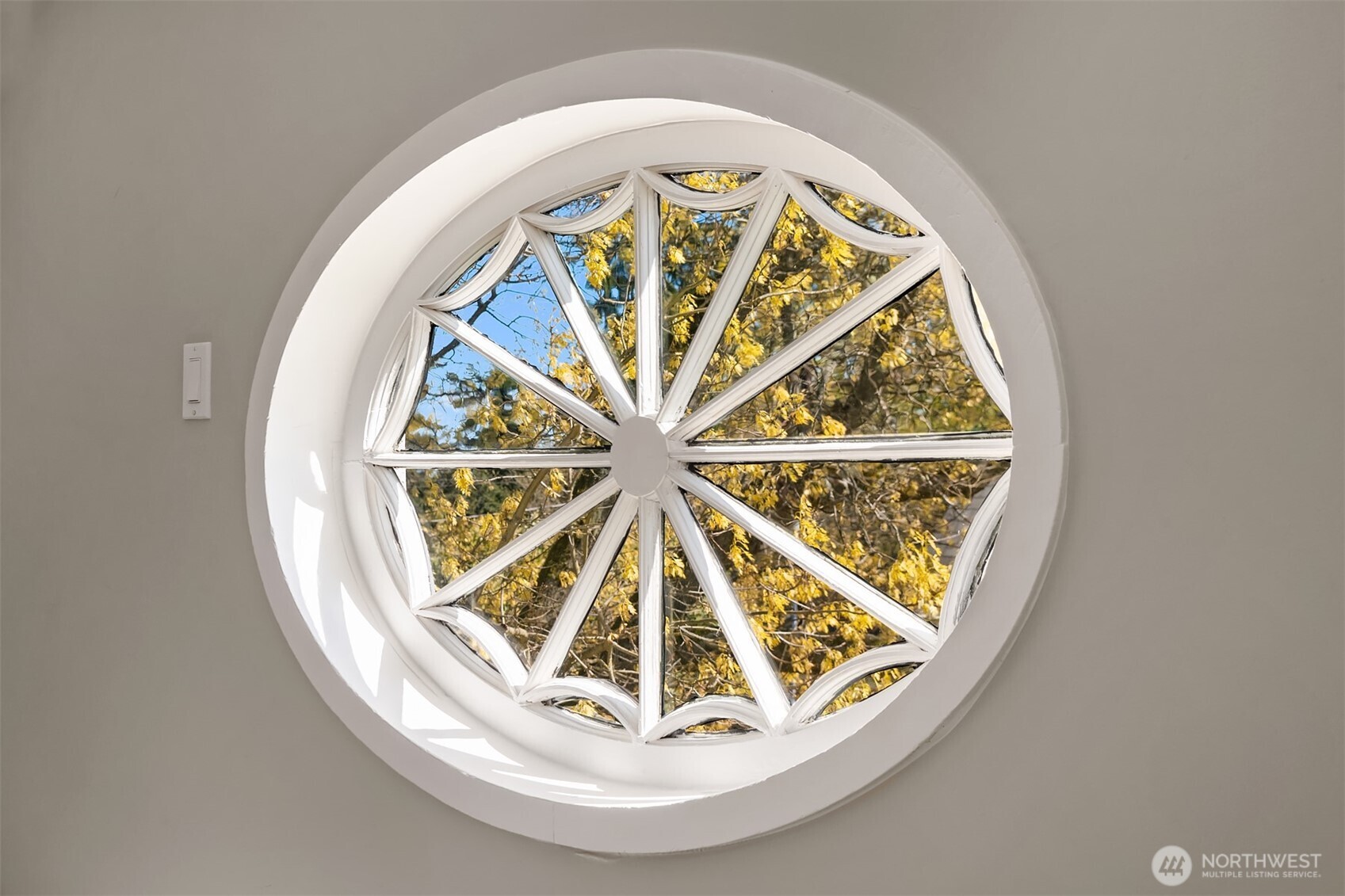 4004 Washington Avenue Seattle, WA 98199 - Photo 31 of 40