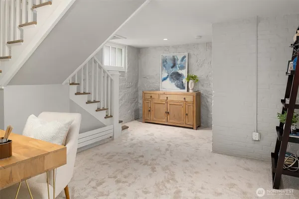 $1,999,000 | 4004 Washington Avenue, Seattle, WA 98199
