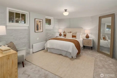 $1,999,000 | 4004 Washington Avenue, Seattle, WA 98199