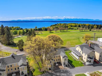 $1,999,000 | 4004 Washington Avenue, Seattle, WA 98199