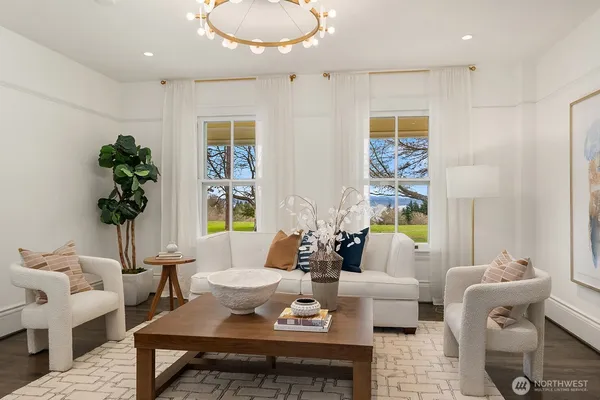 $1,999,000 | 4004 Washington Avenue, Seattle, WA 98199