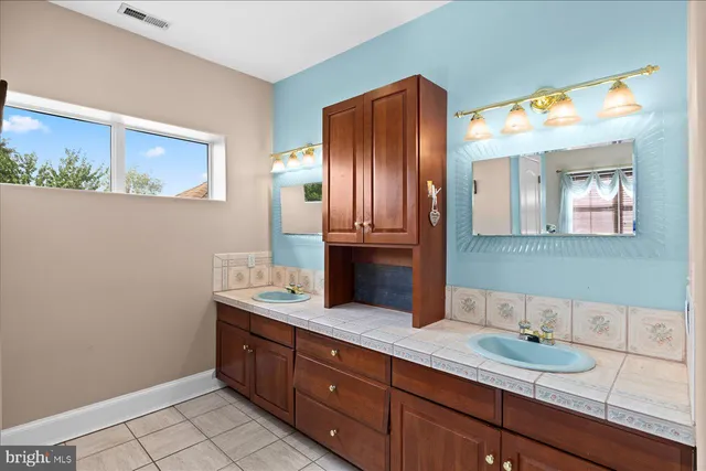 $724,900 | 6902 Tower Of London Drive, Fredericksburg, VA 22407