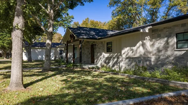 $499,000 | 2404 West Commerce Street, San Saba, TX 76877