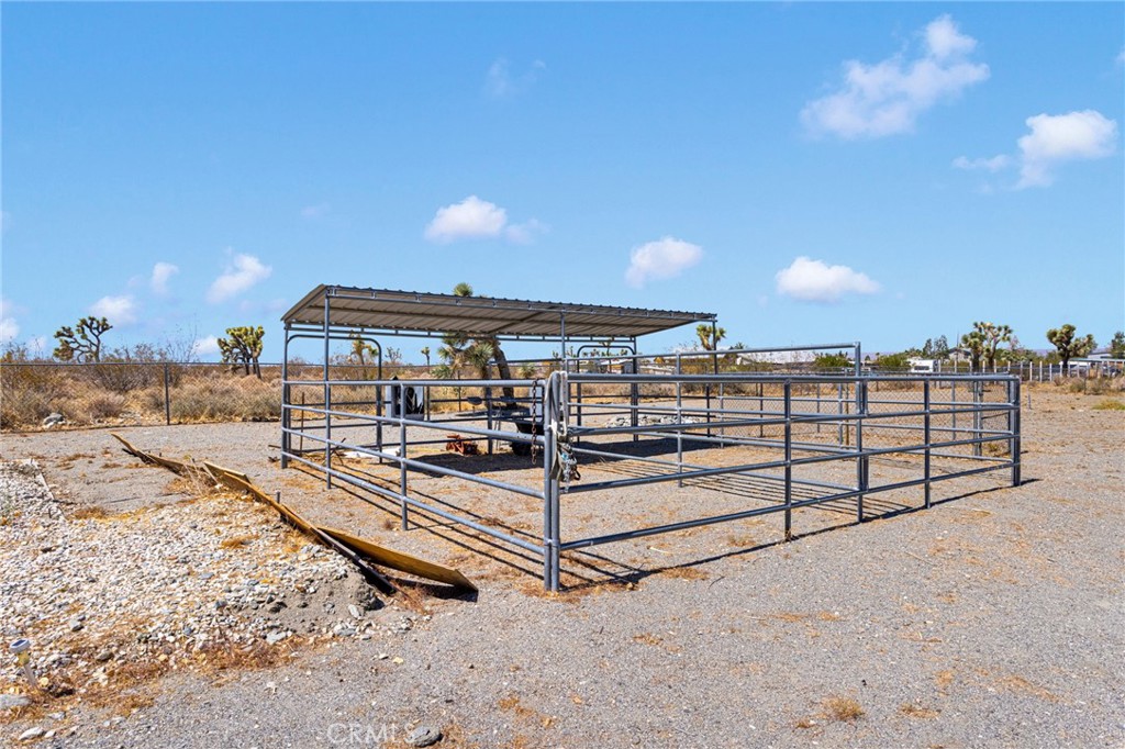 11574 Silver Rock Road Pinon Hills, CA 92372 - Photo 35 of 56