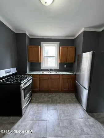 $1,650 | 128 Dove Street, Unit 1, Albany, NY 12202