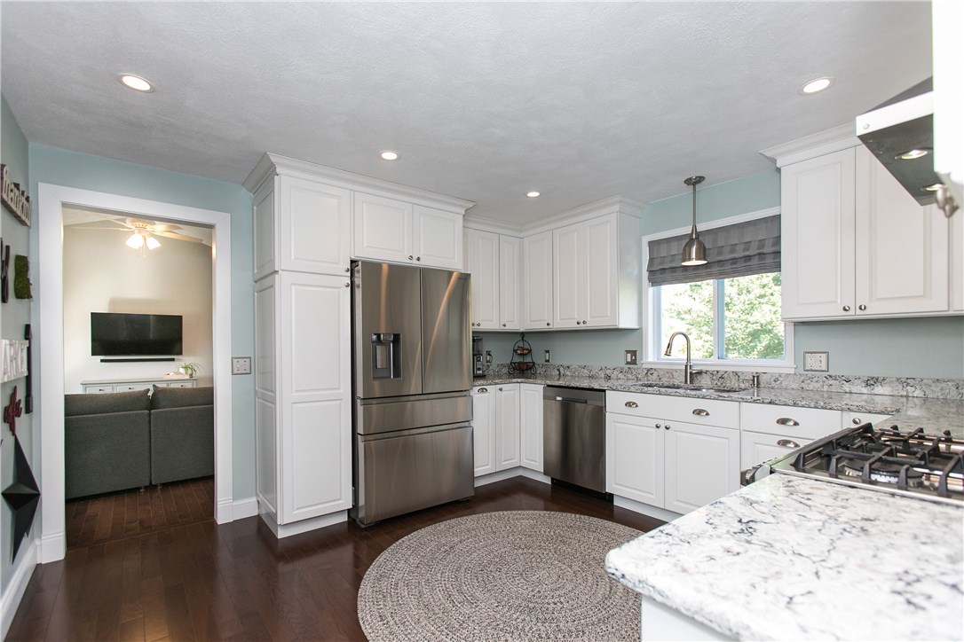 67 Scarborough Road Cumberland, RI 02864 - Photo 16 of 39 Gallery Image 16