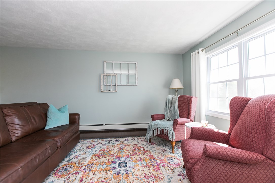 67 Scarborough Road Cumberland, RI 02864 - Photo 4 of 39 Gallery Image 4